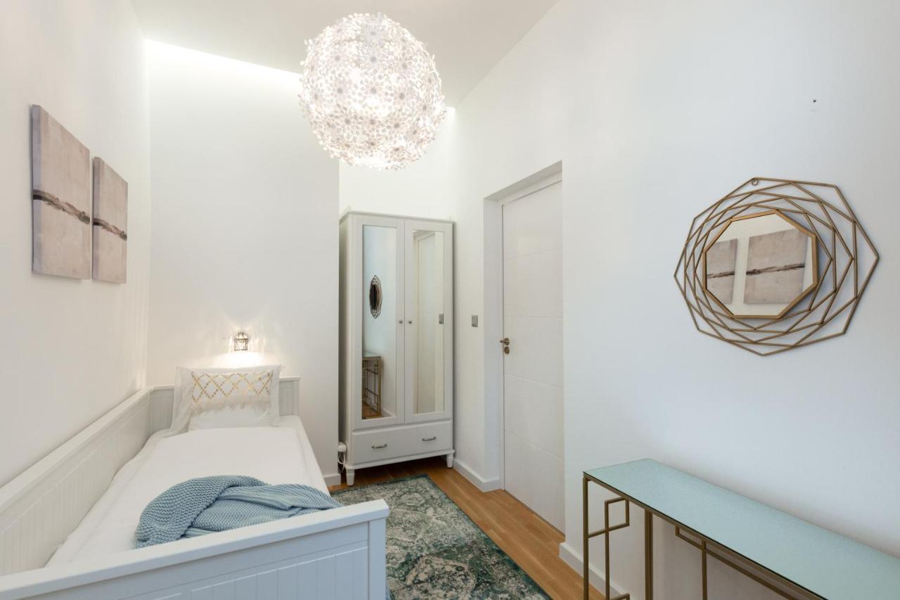 Space And Style In The Heart Of Budapest W 2Br&2Bt Esterno foto